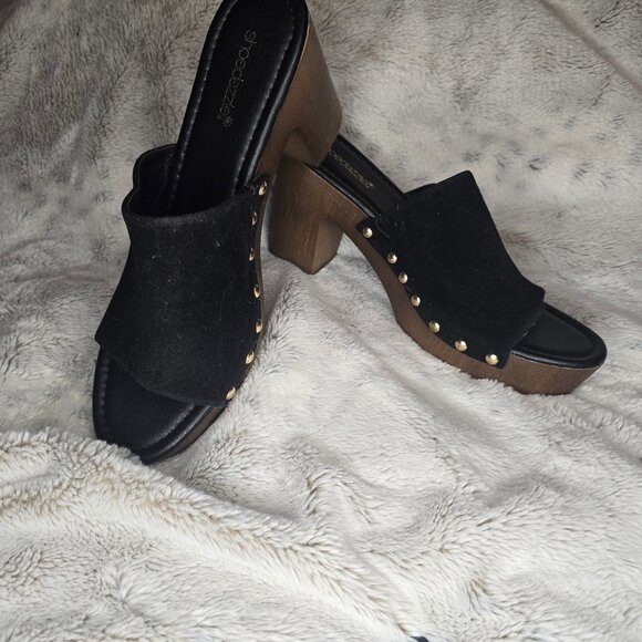 Shoe Dazzle slip on chunky heels - Picture 2 of 4